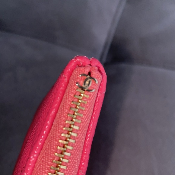 NWT, Chanel Small Pouch in Caviar leather - Picture 6 of 11